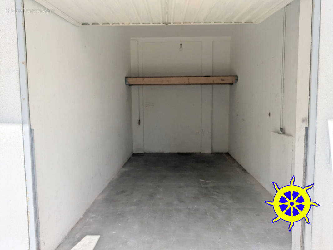 Parking à PORT-LA-NOUVELLE