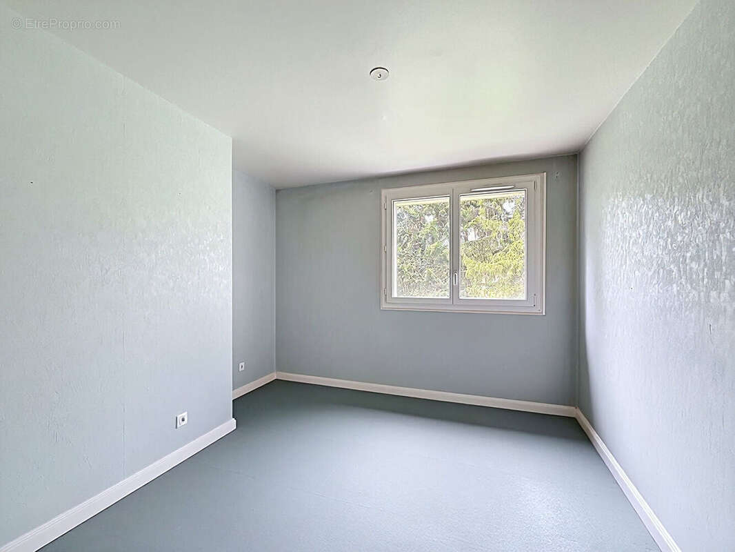 Appartement à SAINT-MICHEL-SUR-ORGE