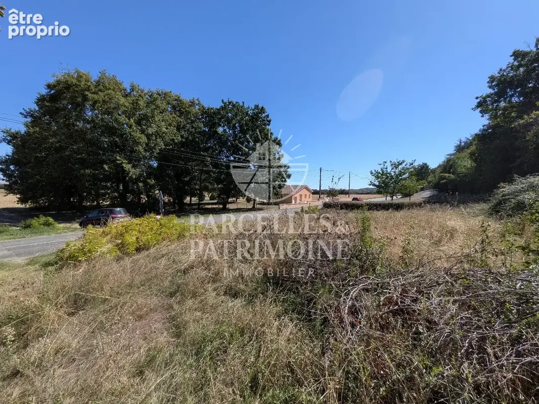 PUYDANIEL : Terrain viabilisé de 1 746m² avec vue dégagée - photo 4
