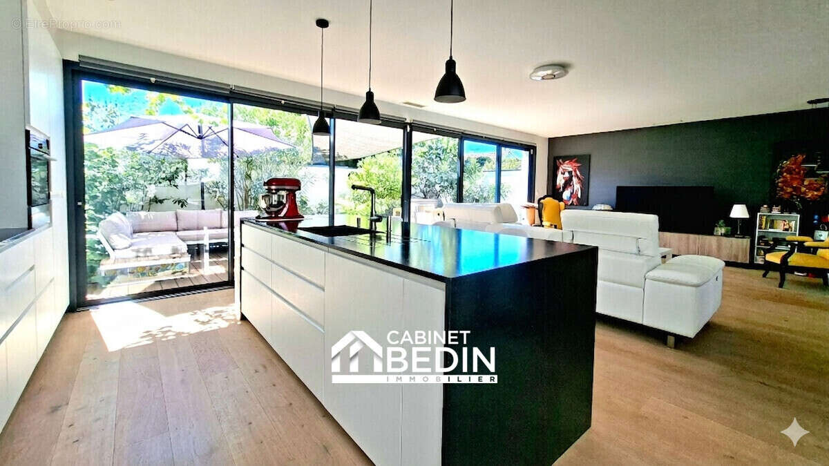 Maison 117 m² à Pessac  - photo 5