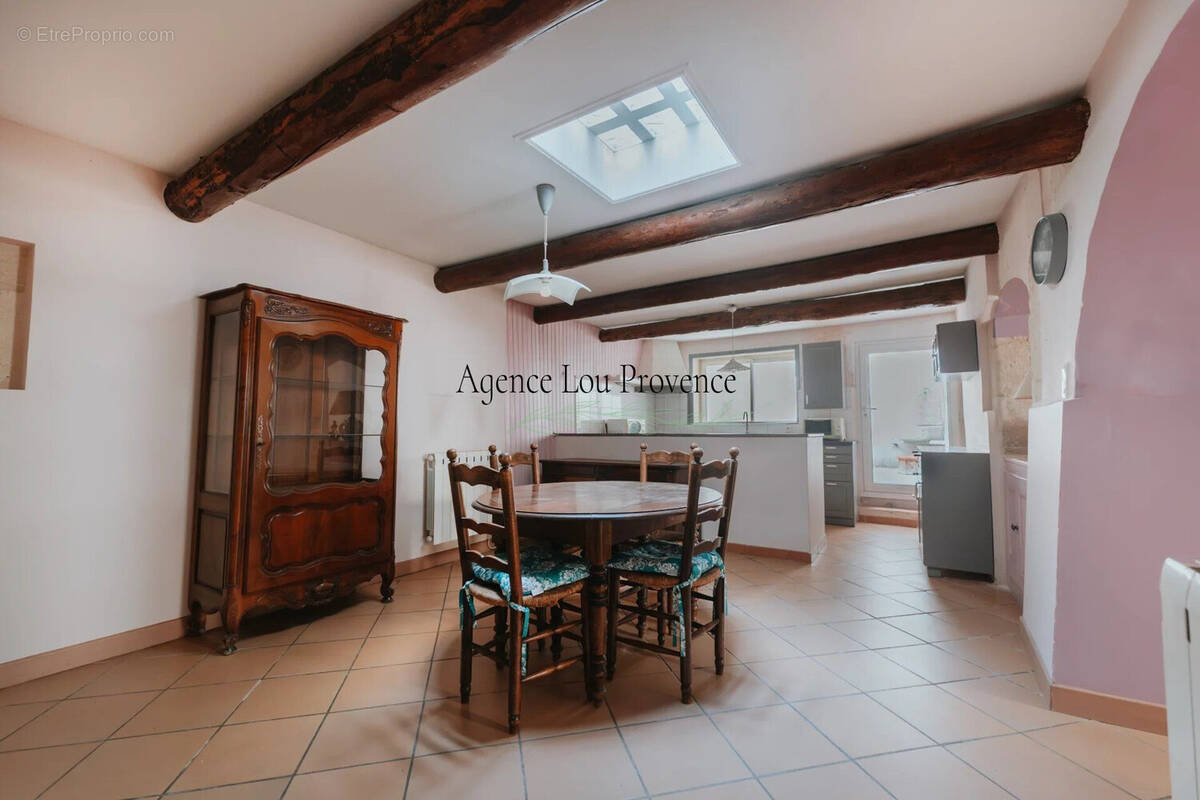 Maison à NOVES