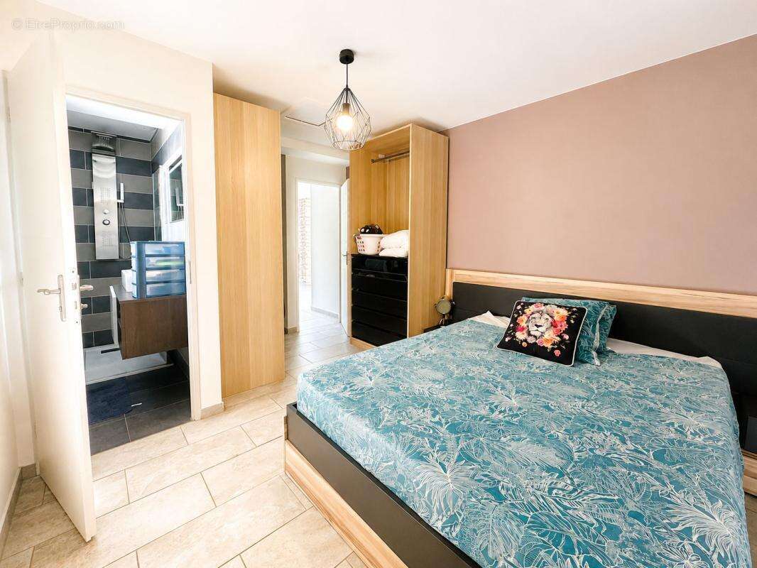 Belle maison familiale T6 de 119 m2 avec jardin de 980 m2 à La Verpillière - photo 9