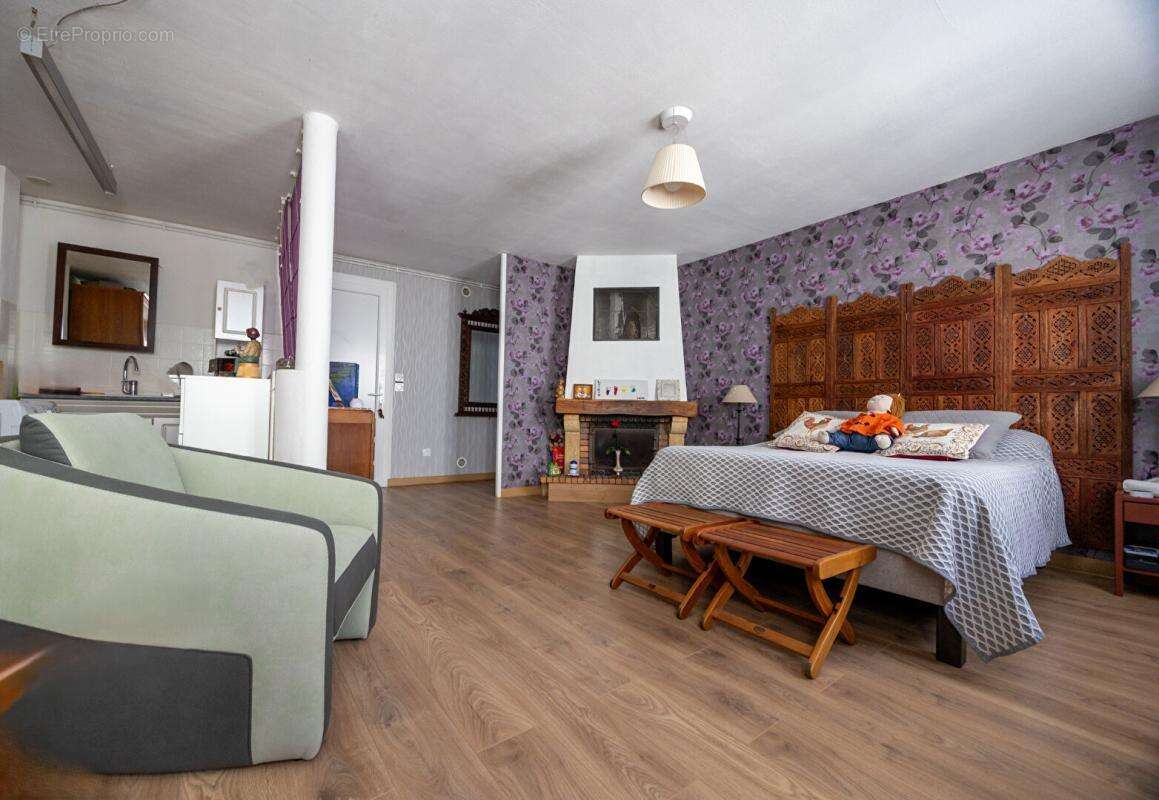 Maison à VIOLAY