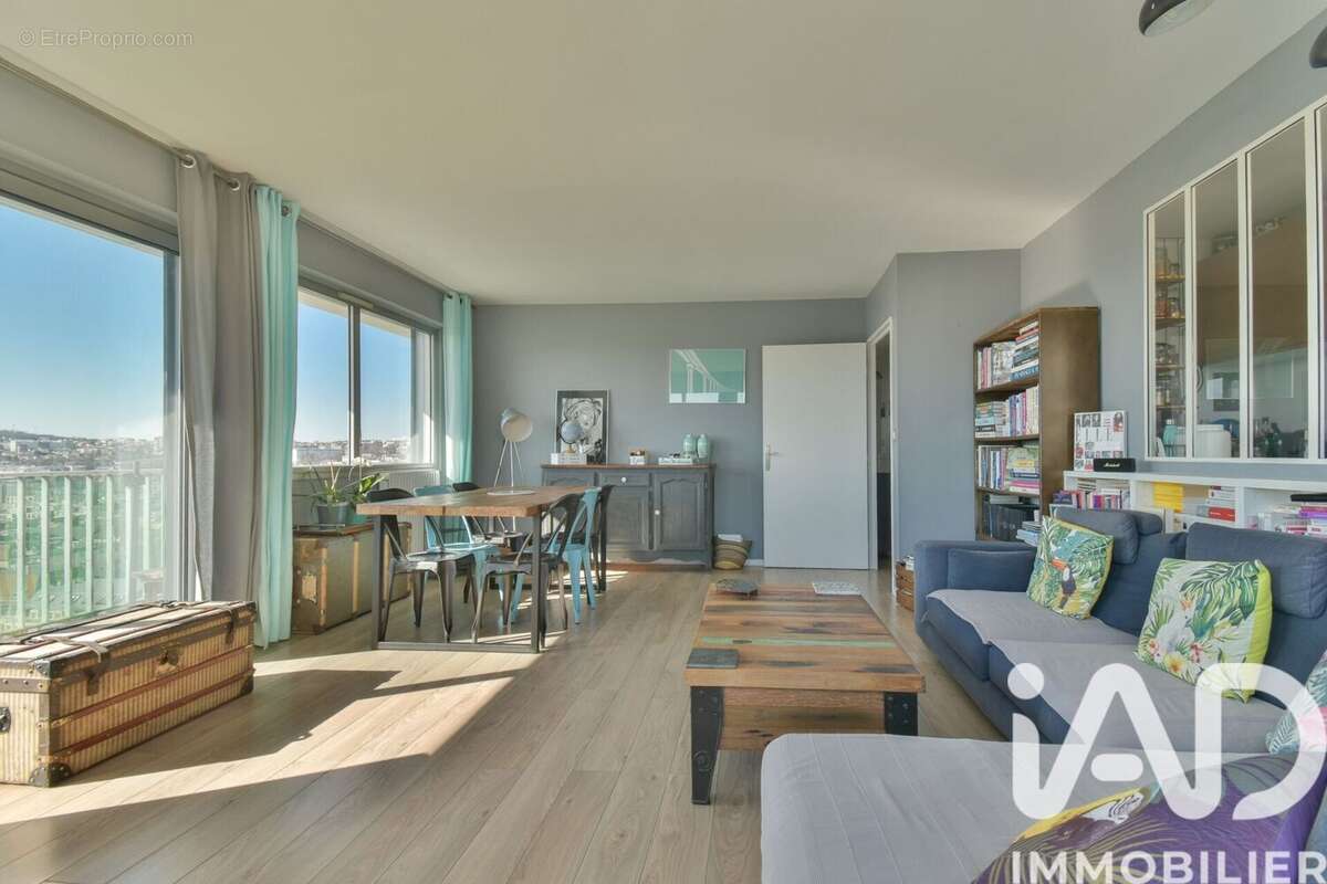 Photo 3 - Appartement à PUTEAUX