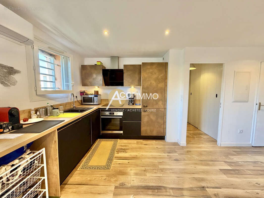 Appartement à LA VALETTE-DU-VAR