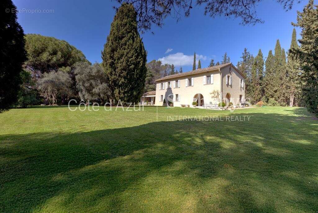 Maison à AURIBEAU-SUR-SIAGNE