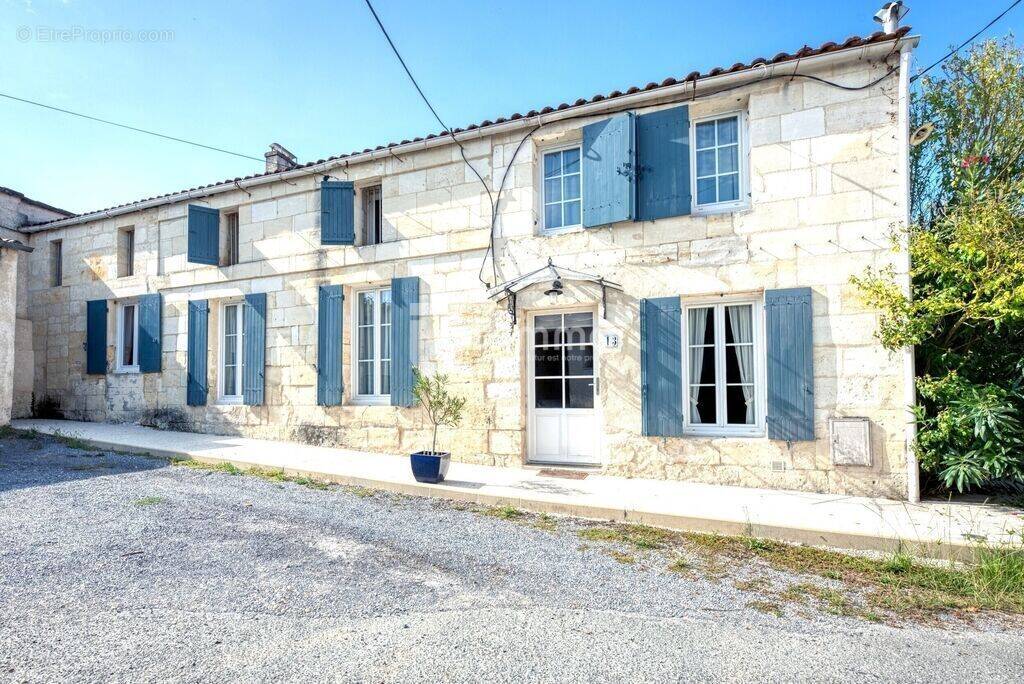 Maison à LUGON-ET-L'ILE-DU-CARNAY