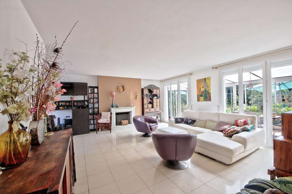 Maison 207 m² à Plaisir  - photo 8