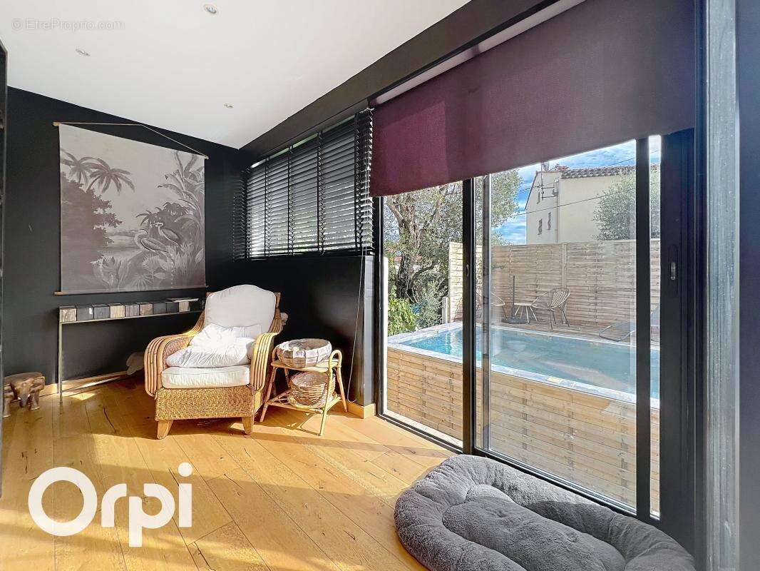 Appartement à VILLENEUVE-LOUBET