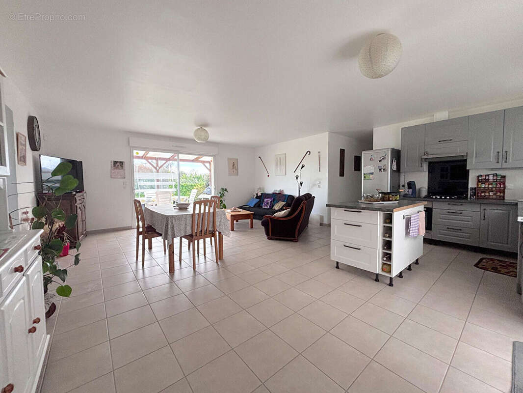 Maison à CORME-ECLUSE