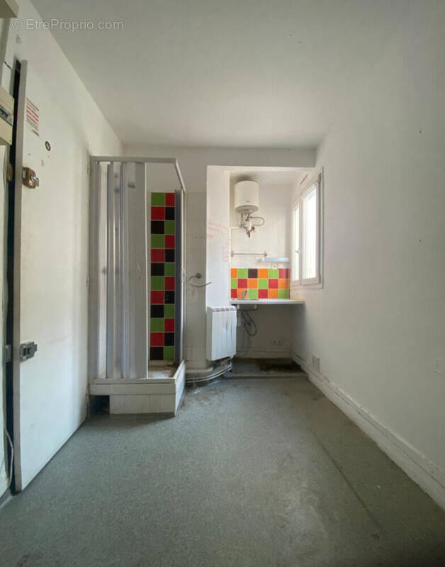 Appartement à PARIS-14E