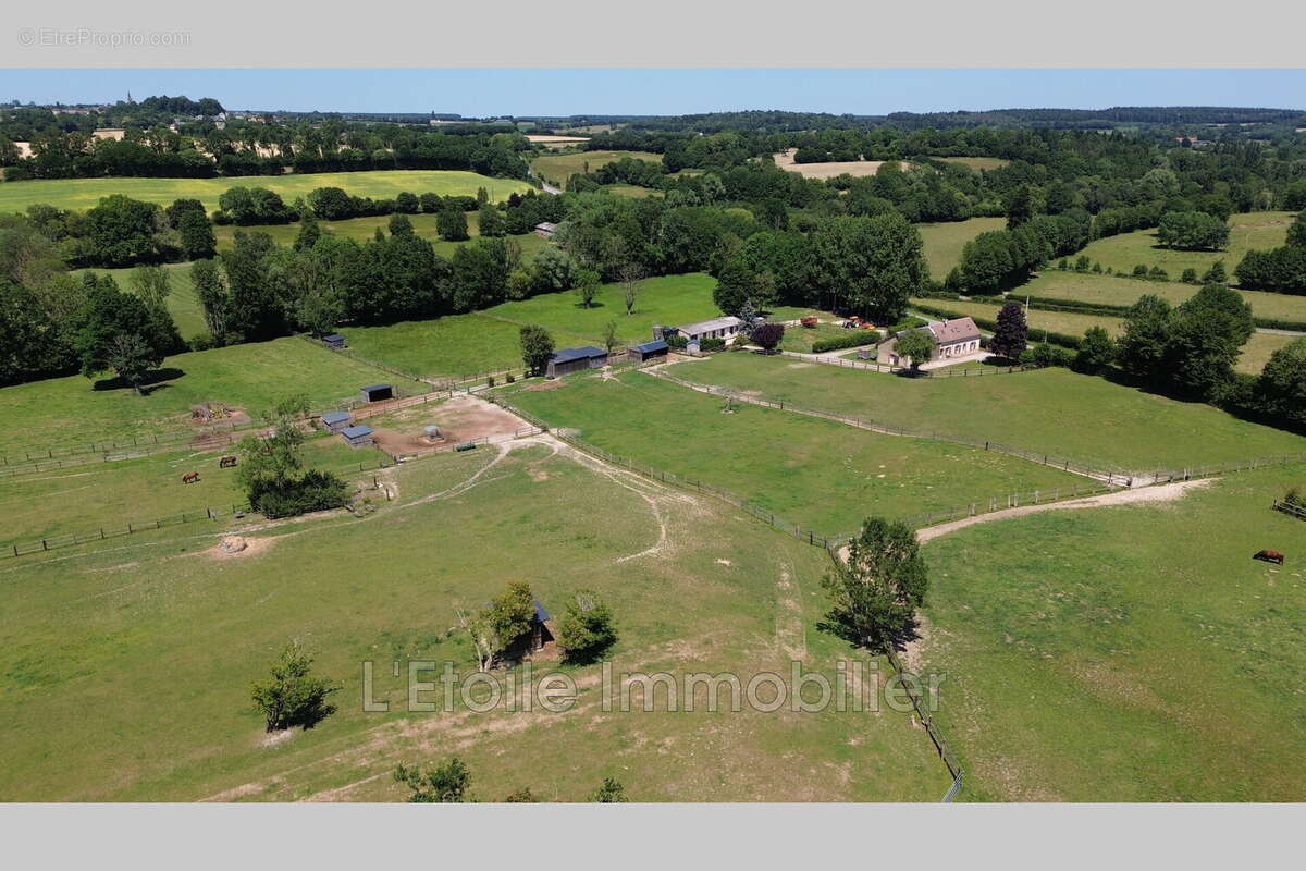 Maison à MOULINS-LA-MARCHE