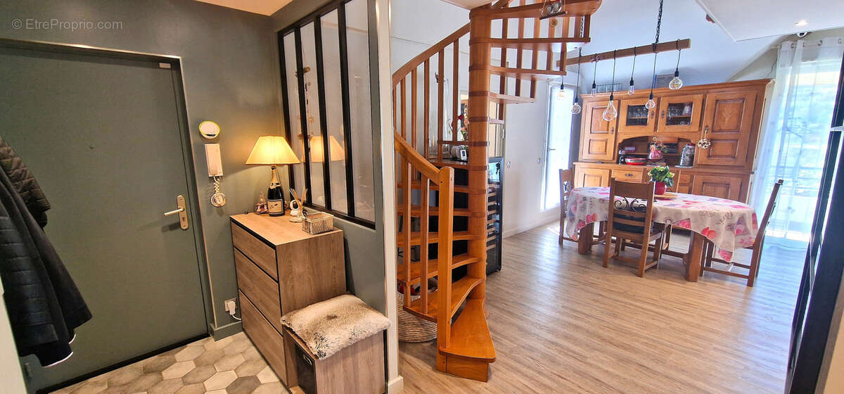 Appartement à GRESY-SUR-AIX
