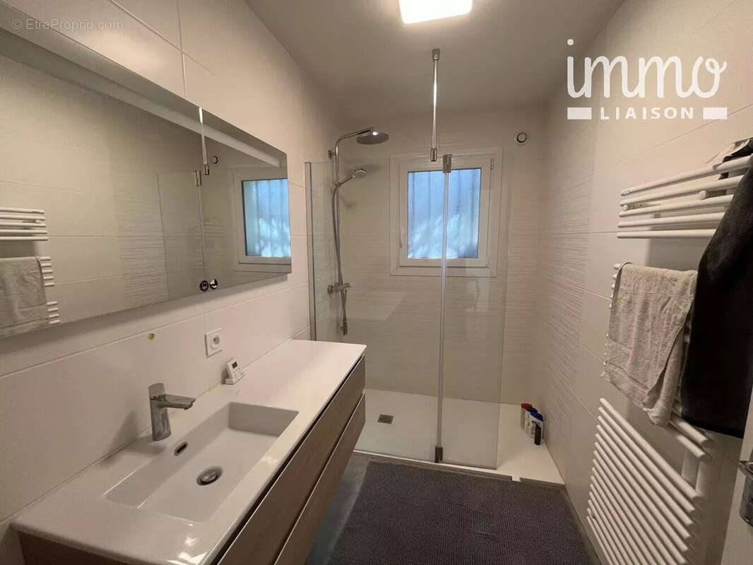 Maison à LES TOUCHES