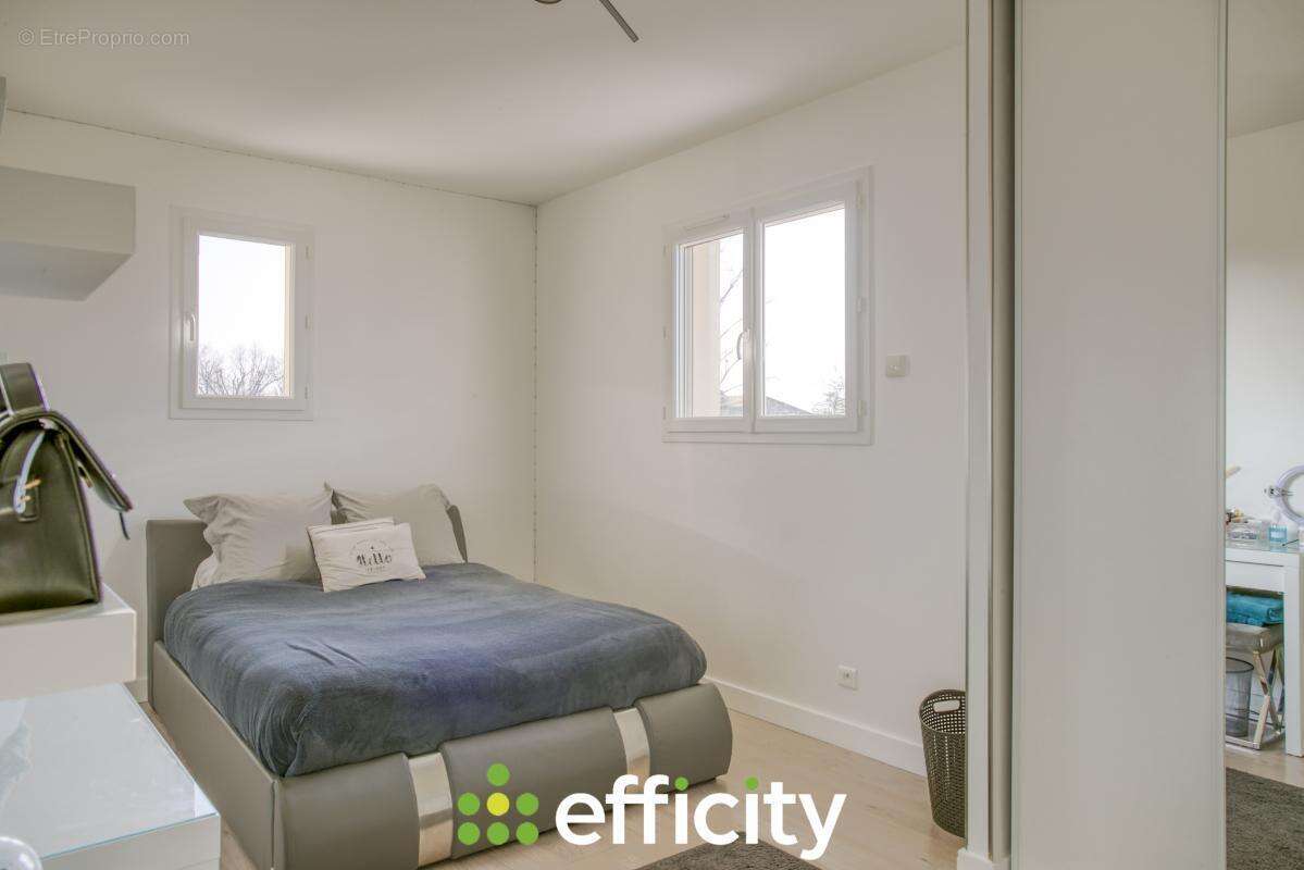 Maison à MESSIMY-SUR-SAONE