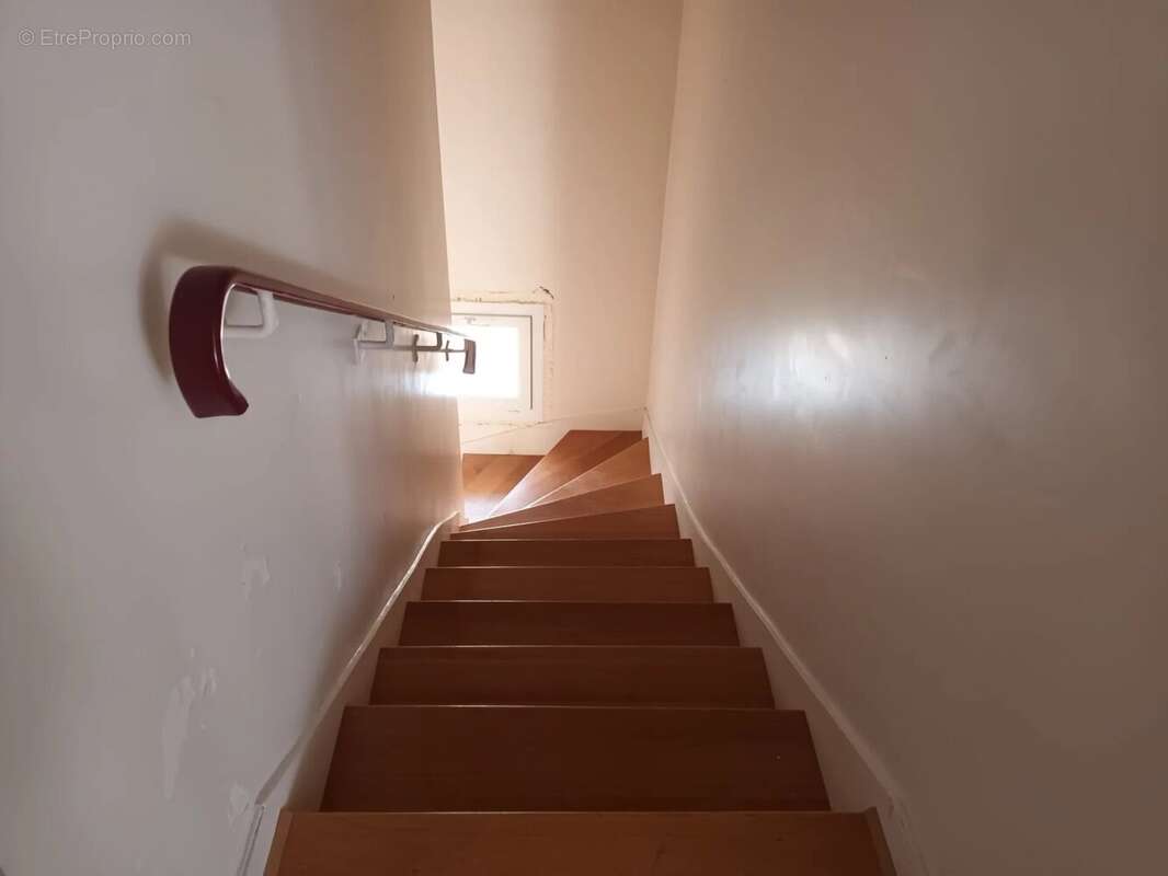 Appartement à CHARENTON-LE-PONT