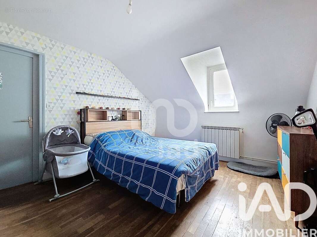 Photo 8 - Maison à MEHUN-SUR-YEVRE