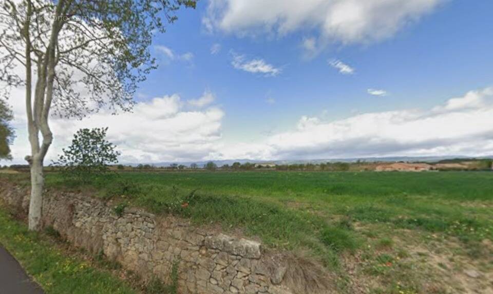 Terrain à OLONZAC
