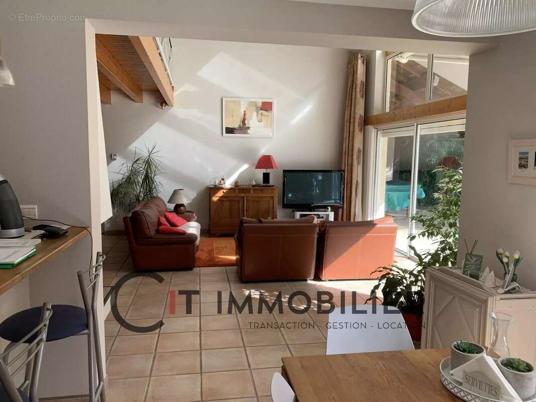 Maison à LA TOUR-DU-PIN