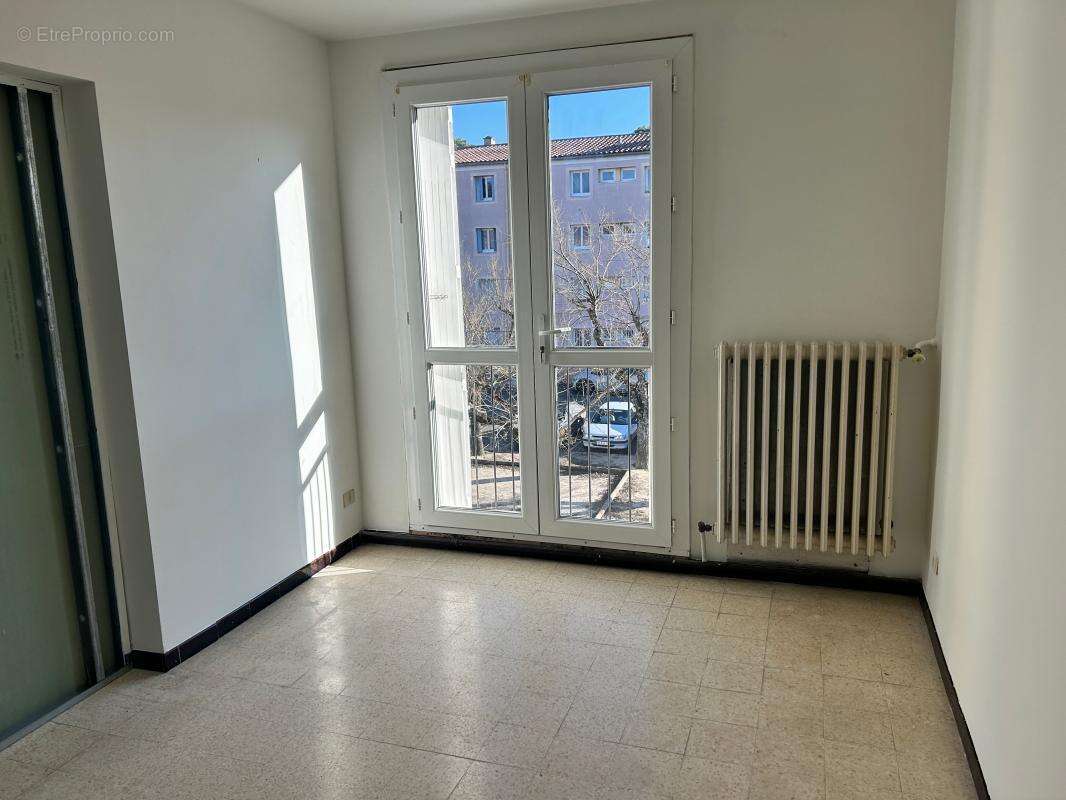 Appartement à VAISON-LA-ROMAINE