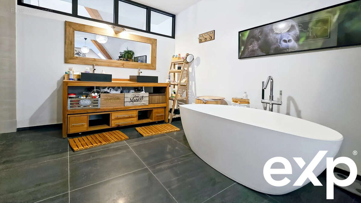 Appartement à ARTHAZ-PONT-NOTRE-DAME