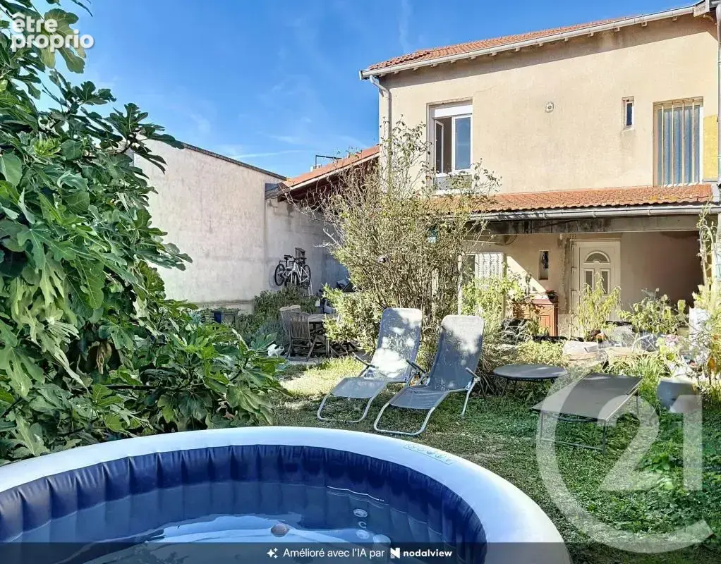 Maison 8 pièces 157 m² à vendre à Decines-Charpieu (69150) - photo 17