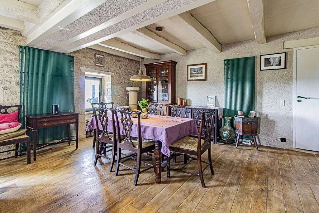 Maison à LALBENQUE