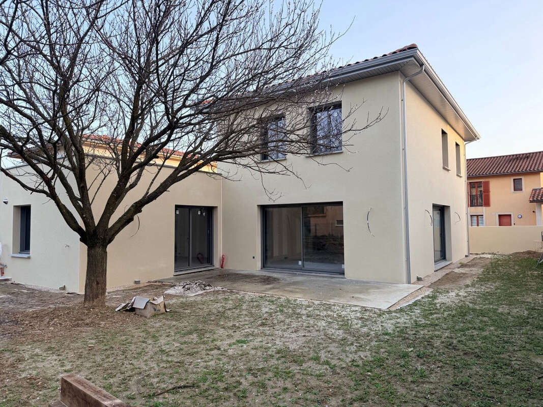 Photo 2 - Maison à SOLAIZE