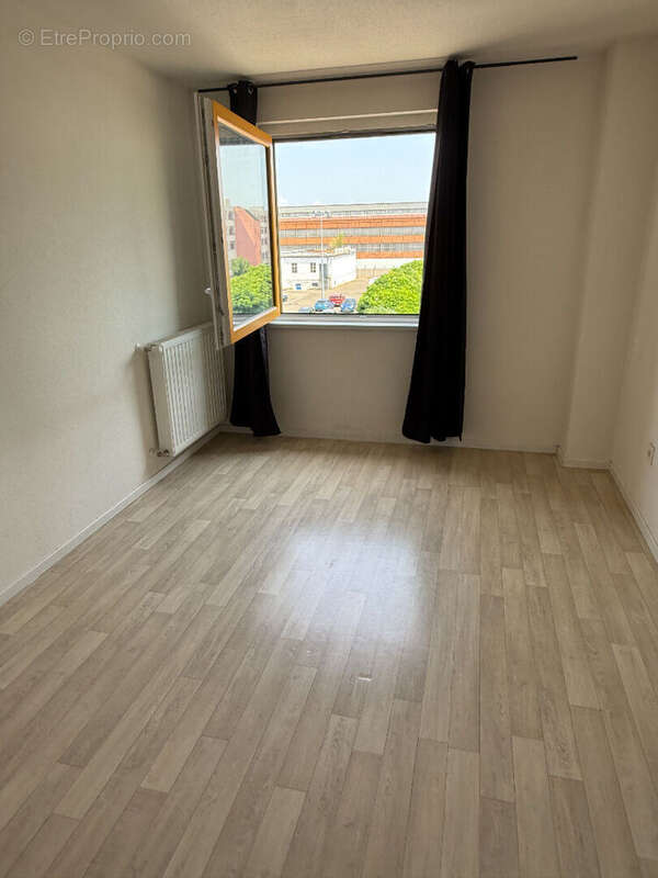 Studio  24.84 m2  avec parking sous-sol - photo 2