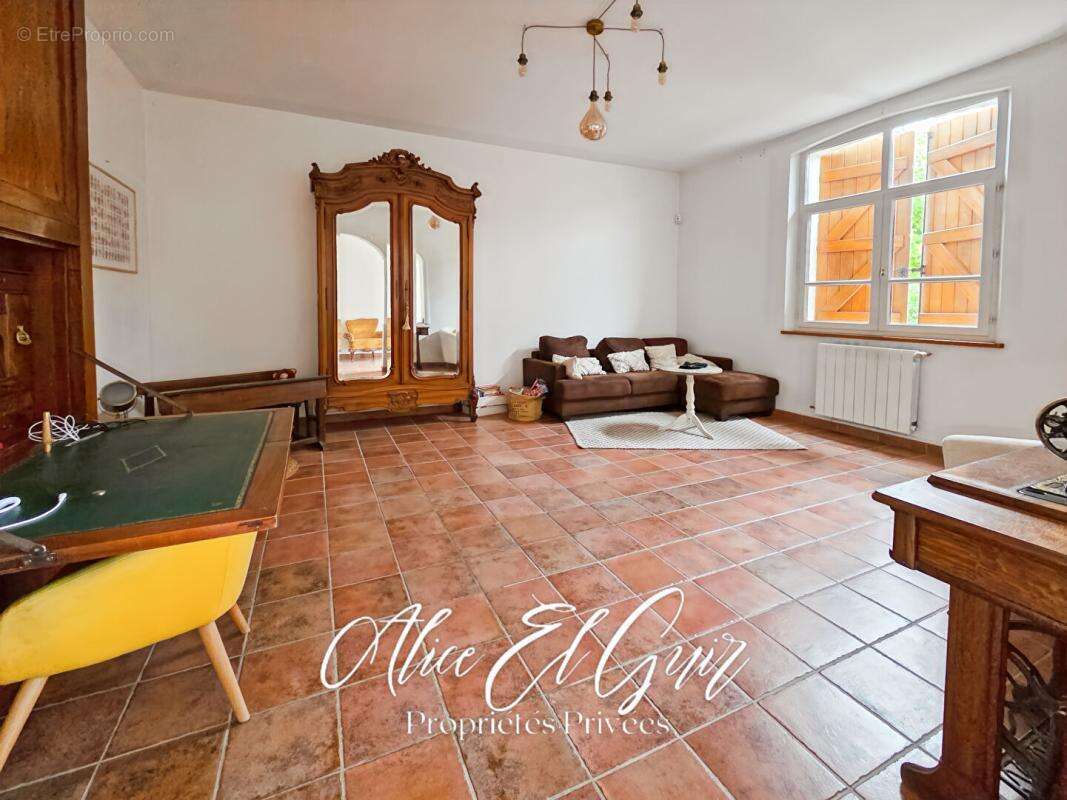 Maison Trebes 6 pièce(s) 182 m2 sur 1700 m² - photo 7