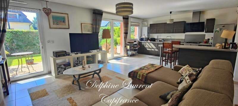 Appartement à VARAVILLE