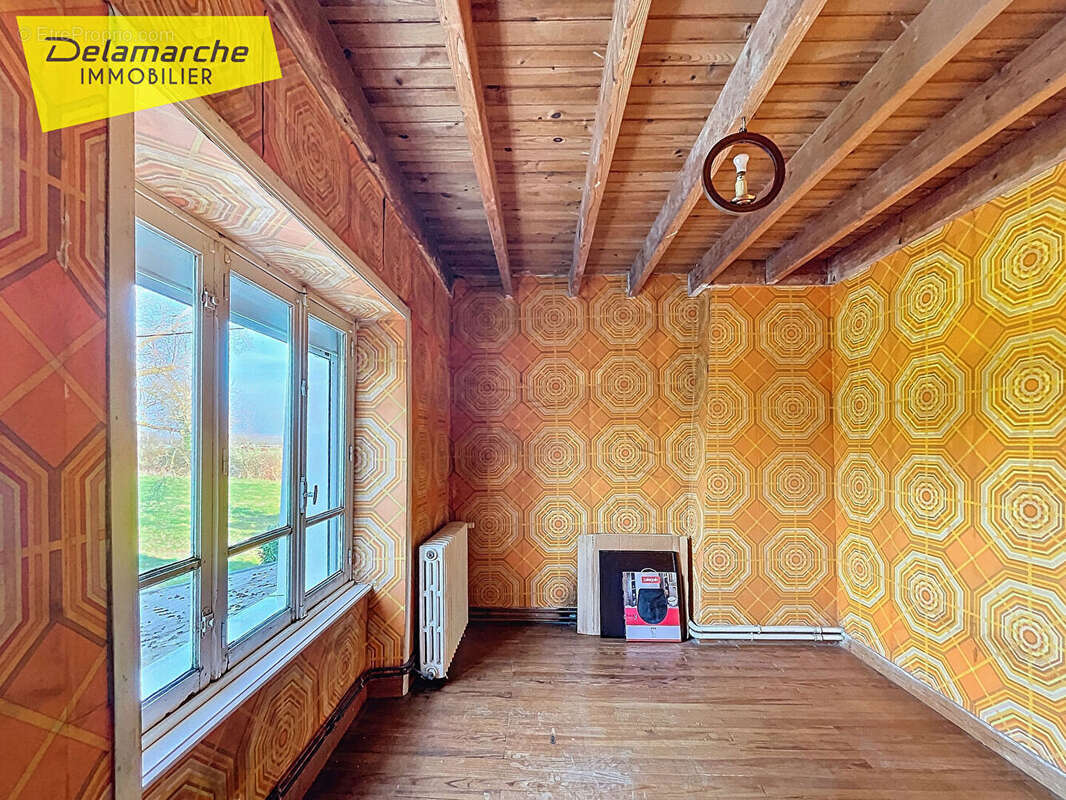 Maison à CERENCES