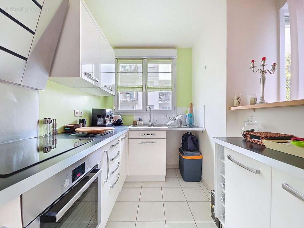 Photo 3 - Appartement à LES LILAS