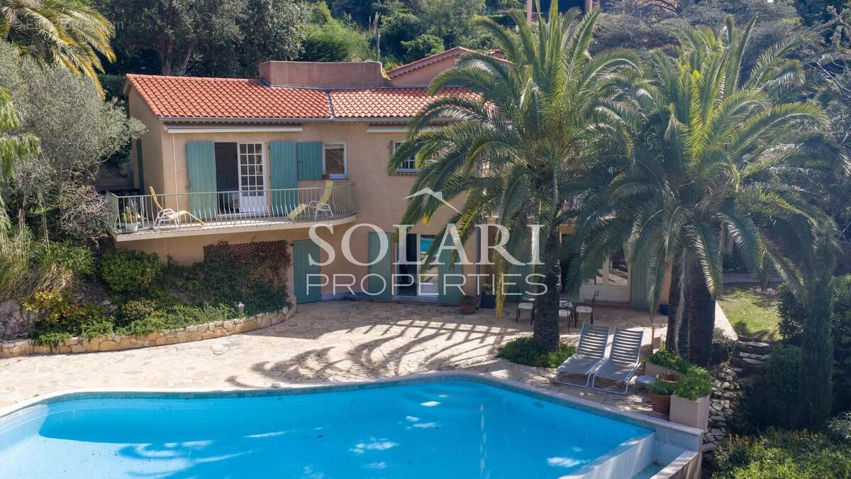 Maison à THEOULE-SUR-MER