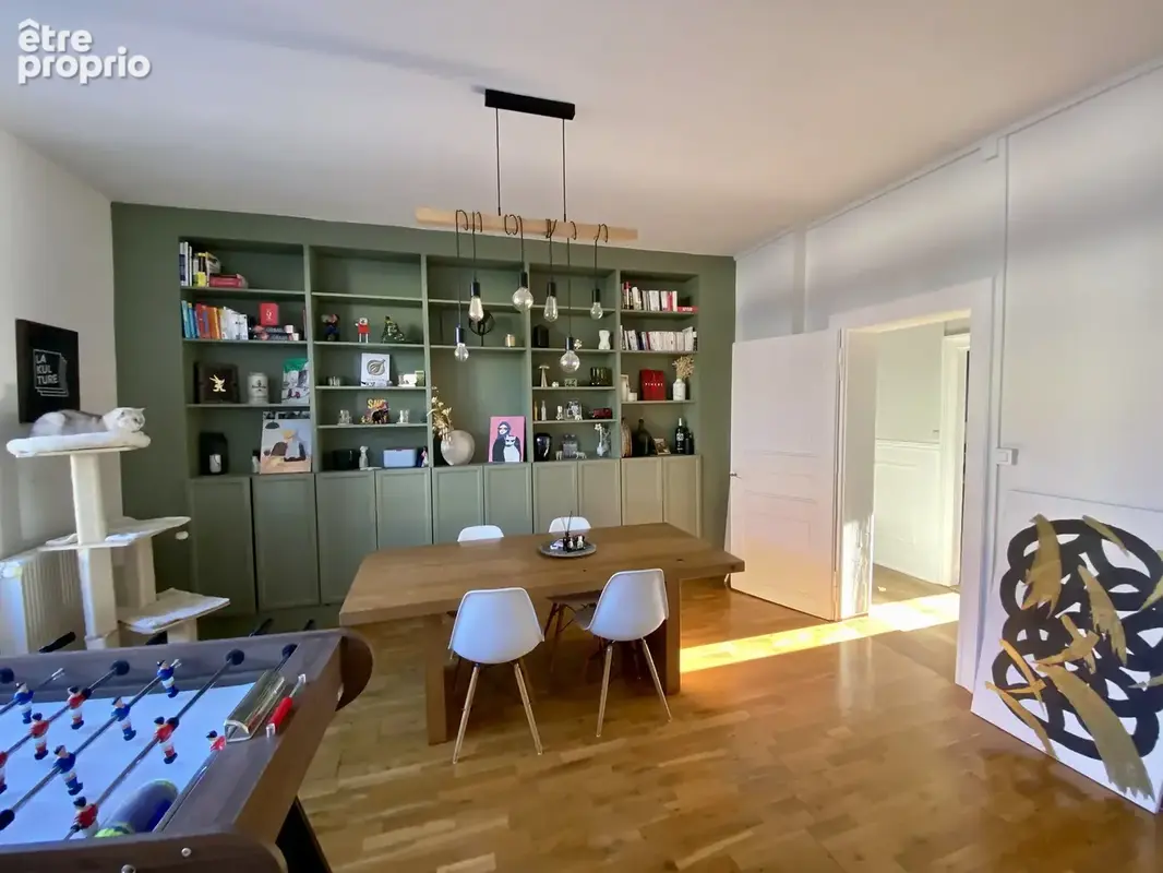 Neudorf, Place du Marché   Appartement de caractère de 115 m2 dans un bel immeuble classé du XIXe siècle - photo 2