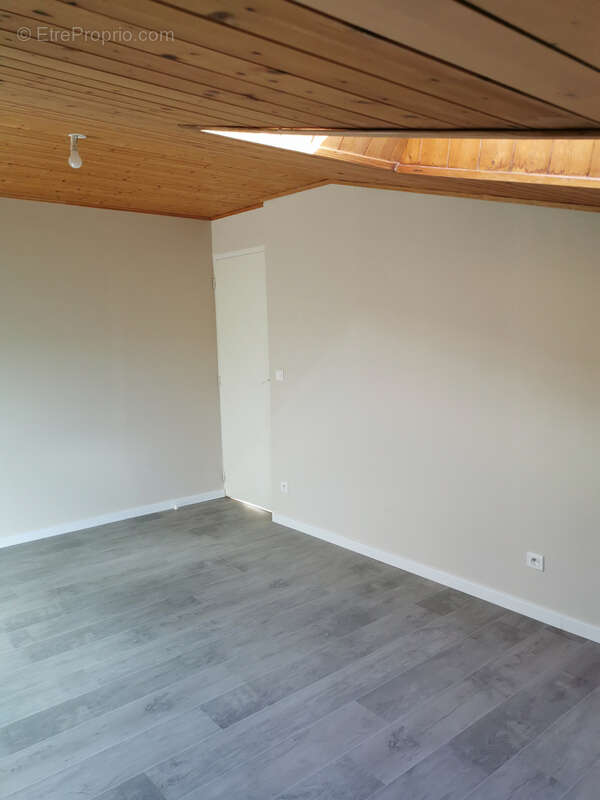 Appartement à ETALANS