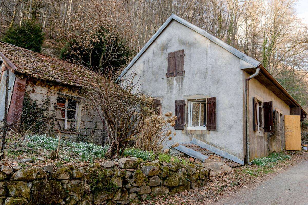 Maison à AUXELLES-HAUT