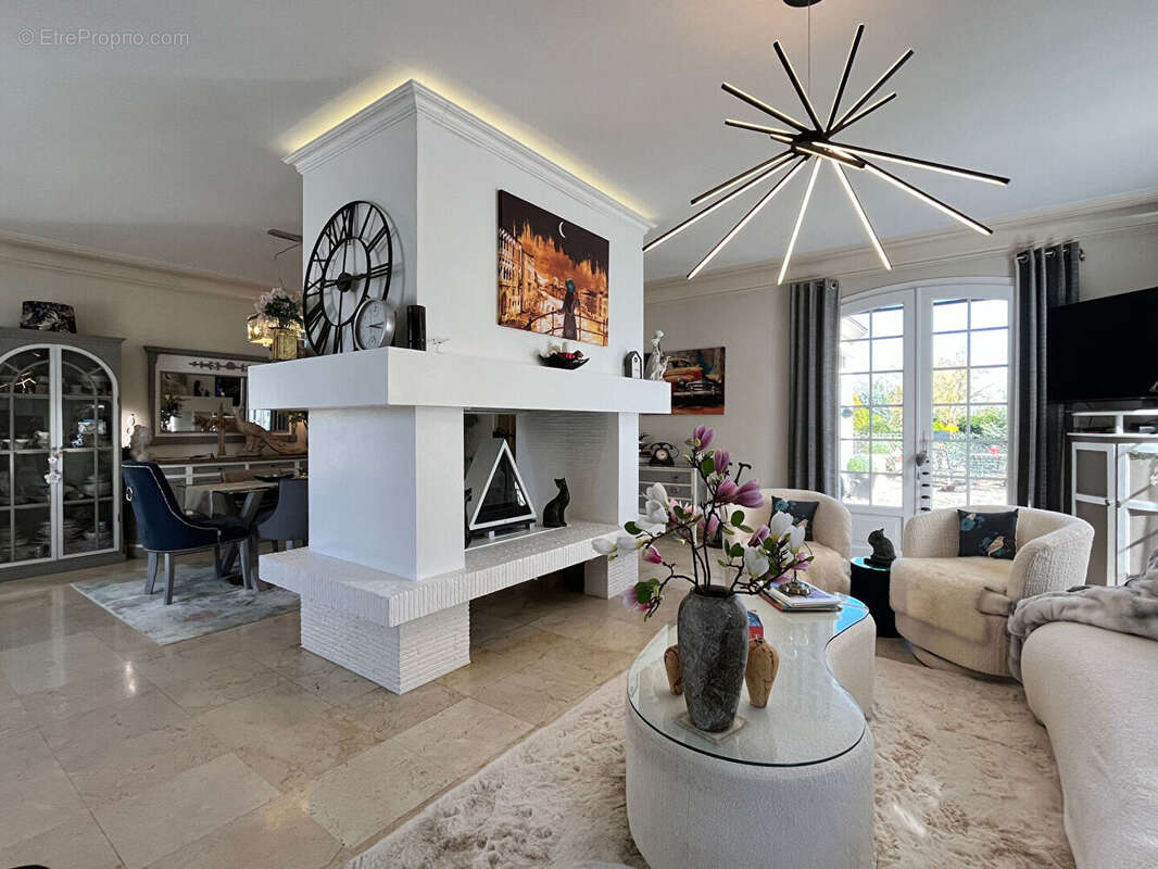 Maison à SAINTE-LIVRADE-SUR-LOT