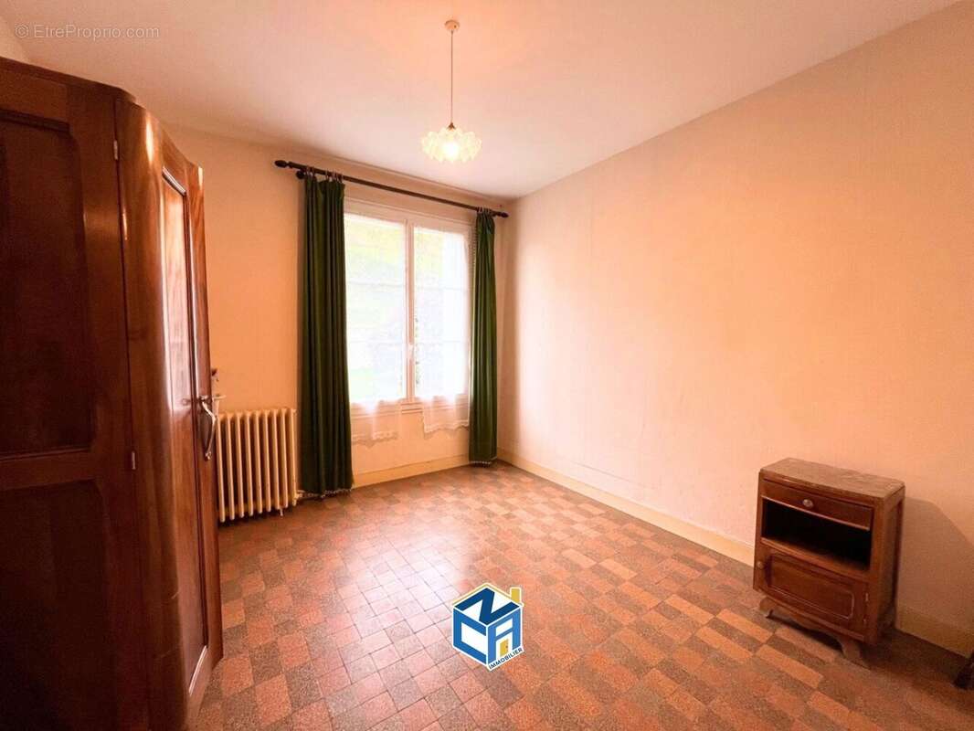 Maison à MARCILLY-SUR-VIENNE