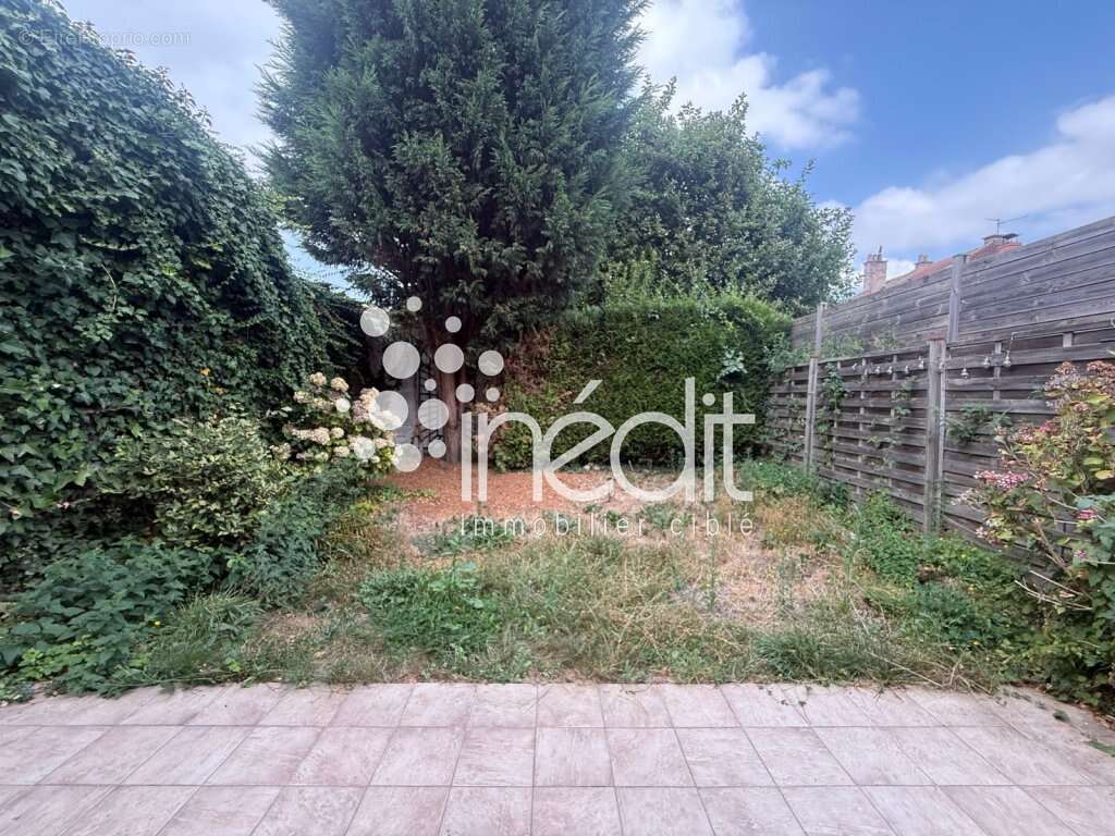 Très jolie maison familiale idéalement située à LAMBERSART ! - photo 6