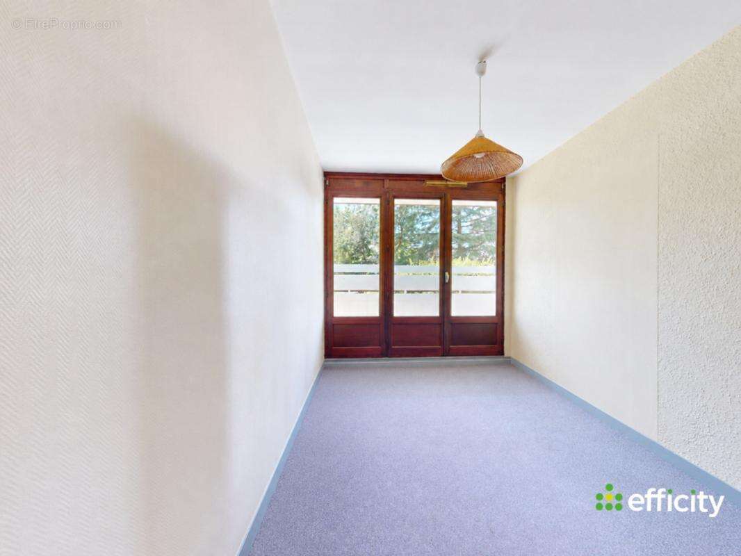 Appartement à LIMAS