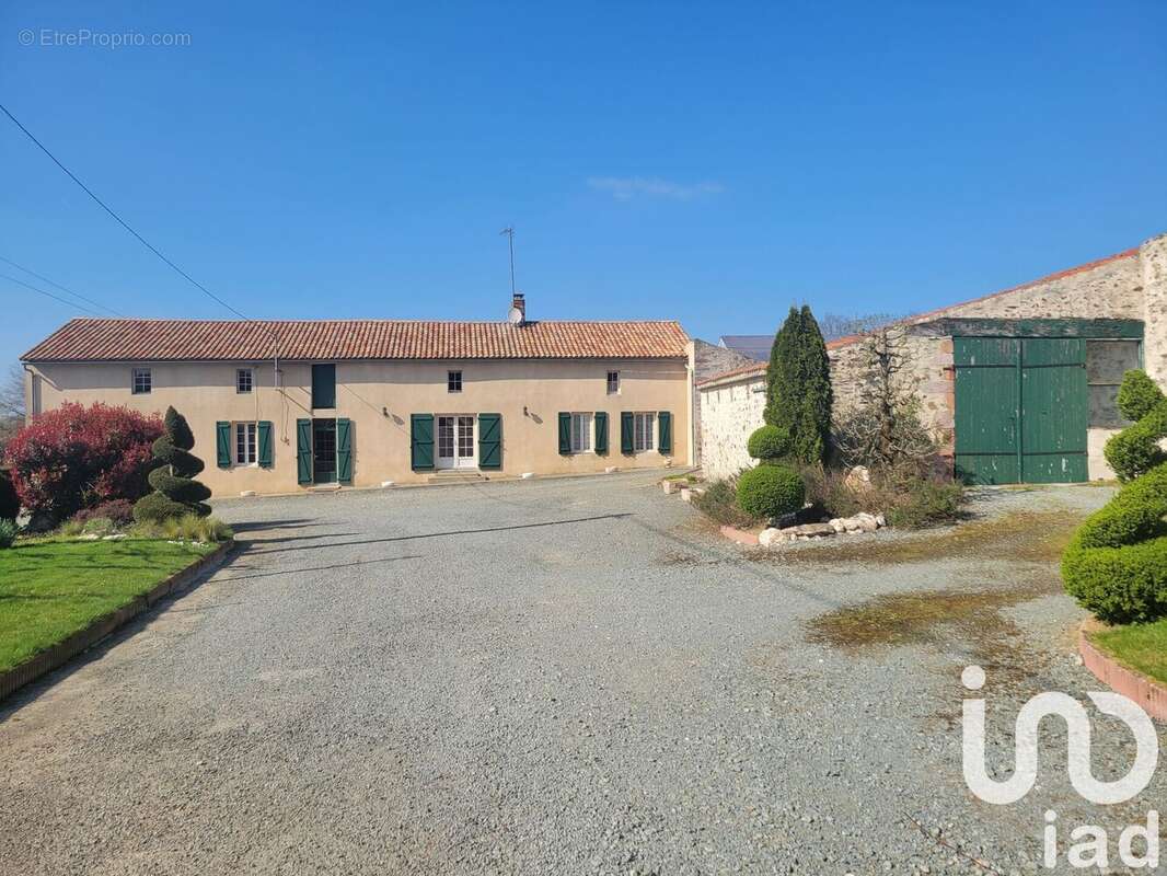 Photo 2 - Maison à REAUMUR