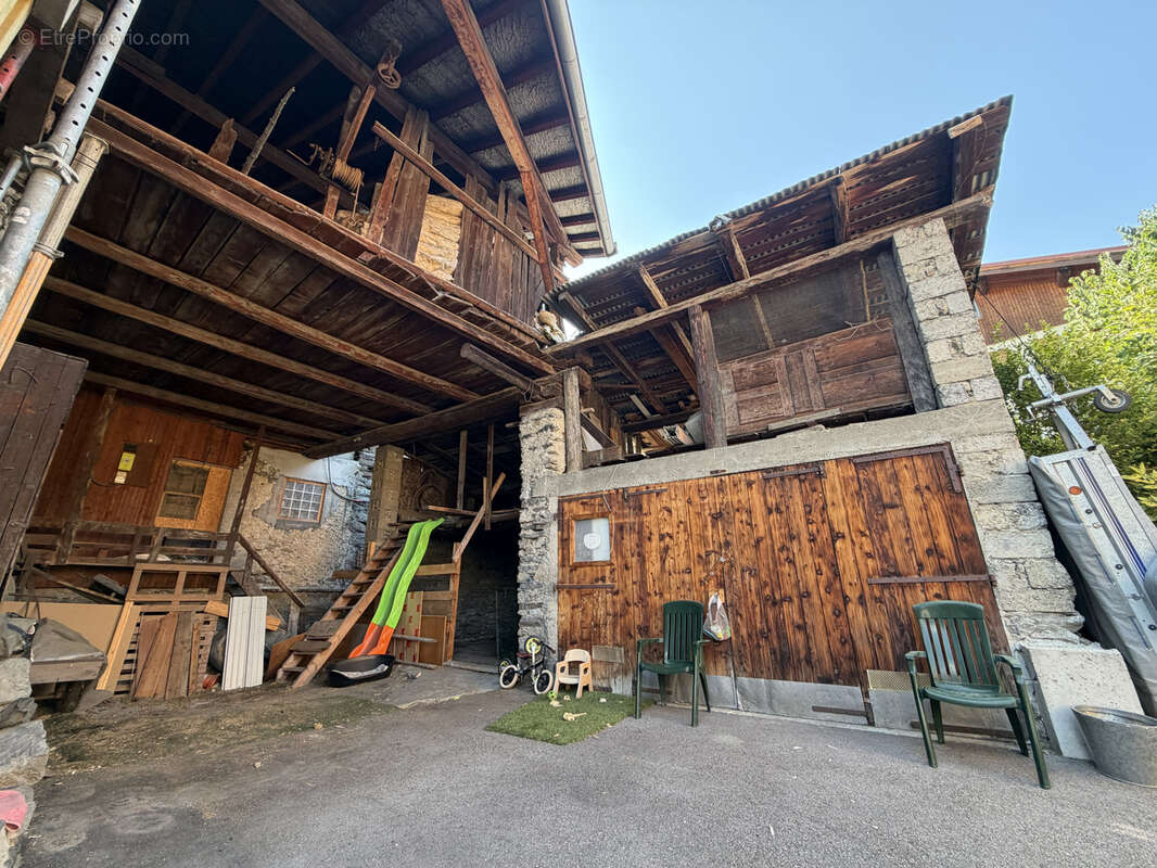 Maison de village à rénover avec fort potentiel   La Côte d'Aime (La Plagne Tarentaise) - photo 3