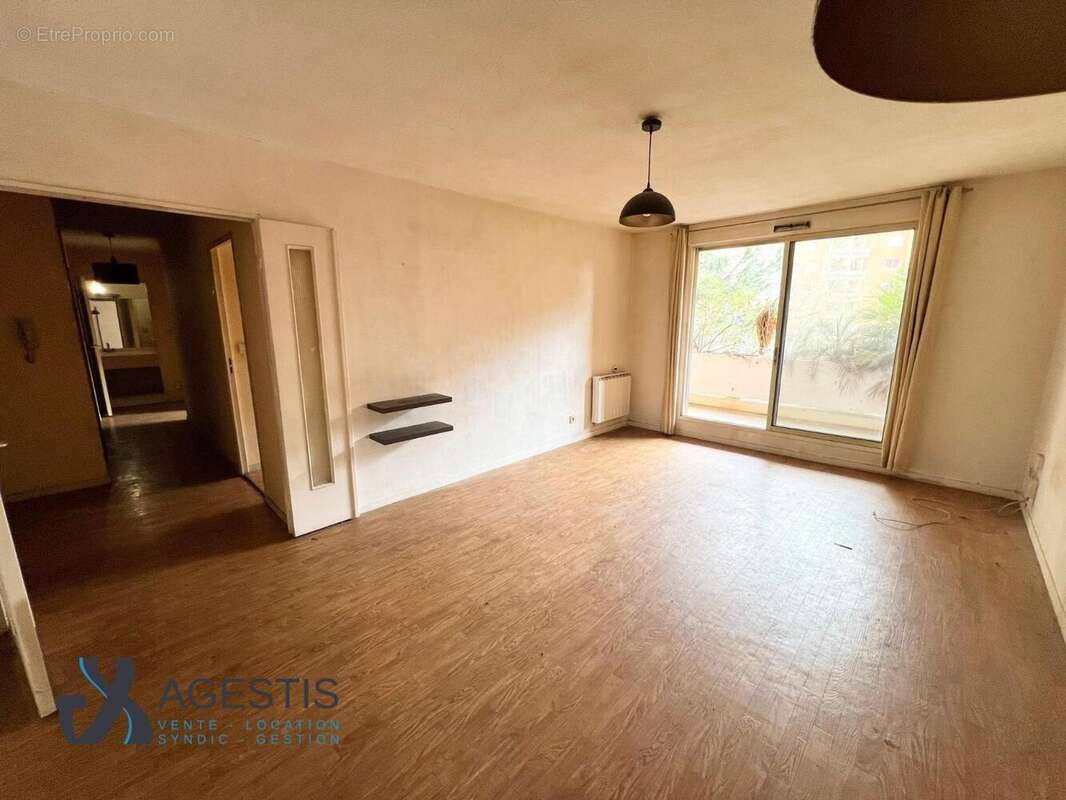   - Appartement à TOULOUSE