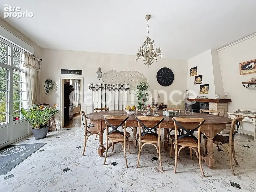 Maison d'exception, au coeur de Langeais 420 m², 8 chambres - photo 5