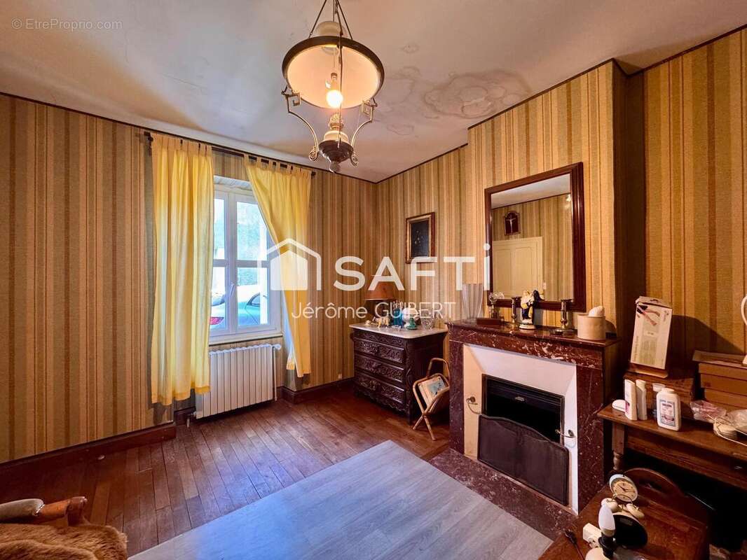 Photo 6 - Maison à NUEIL-LES-AUBIERS