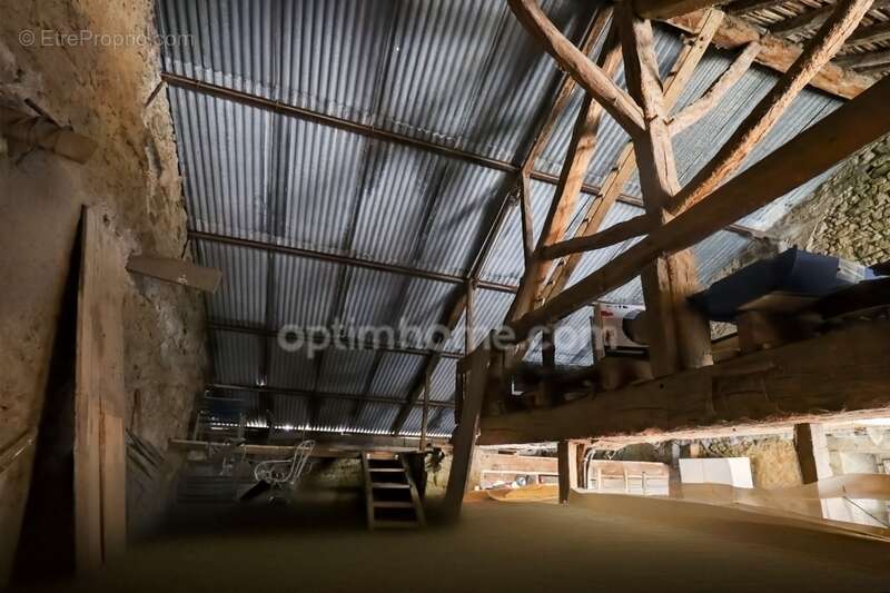 Maison à MAGNAC-LAVAL