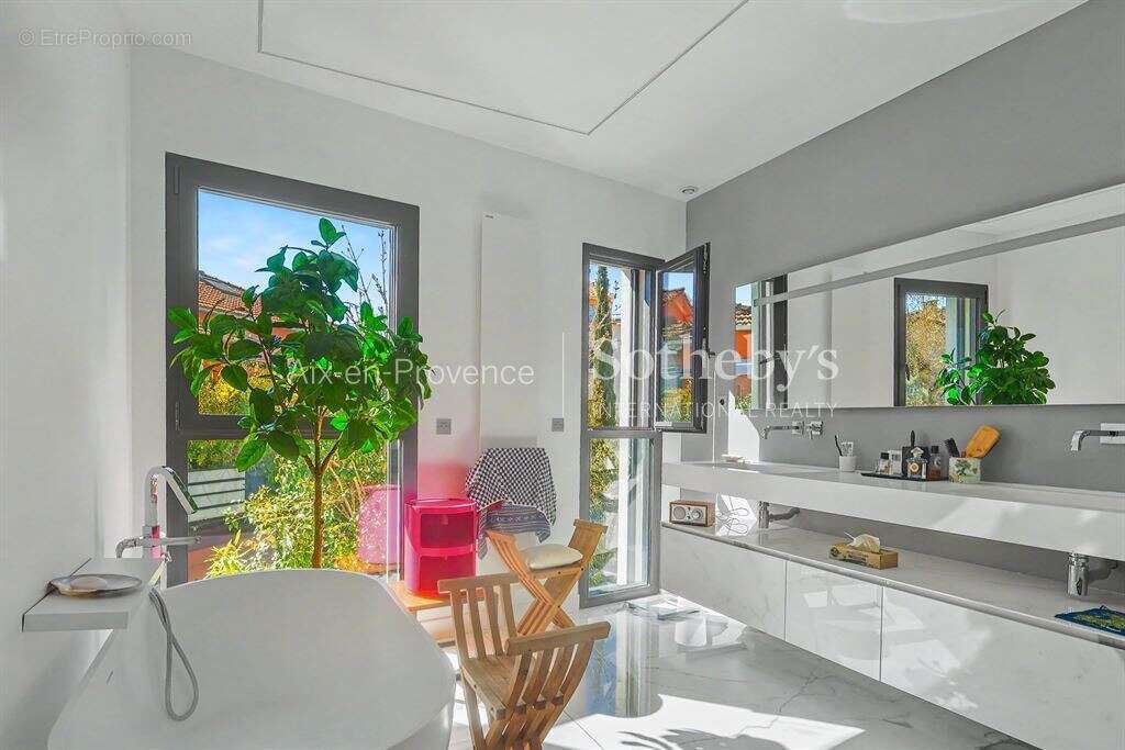 Maison à AIX-EN-PROVENCE