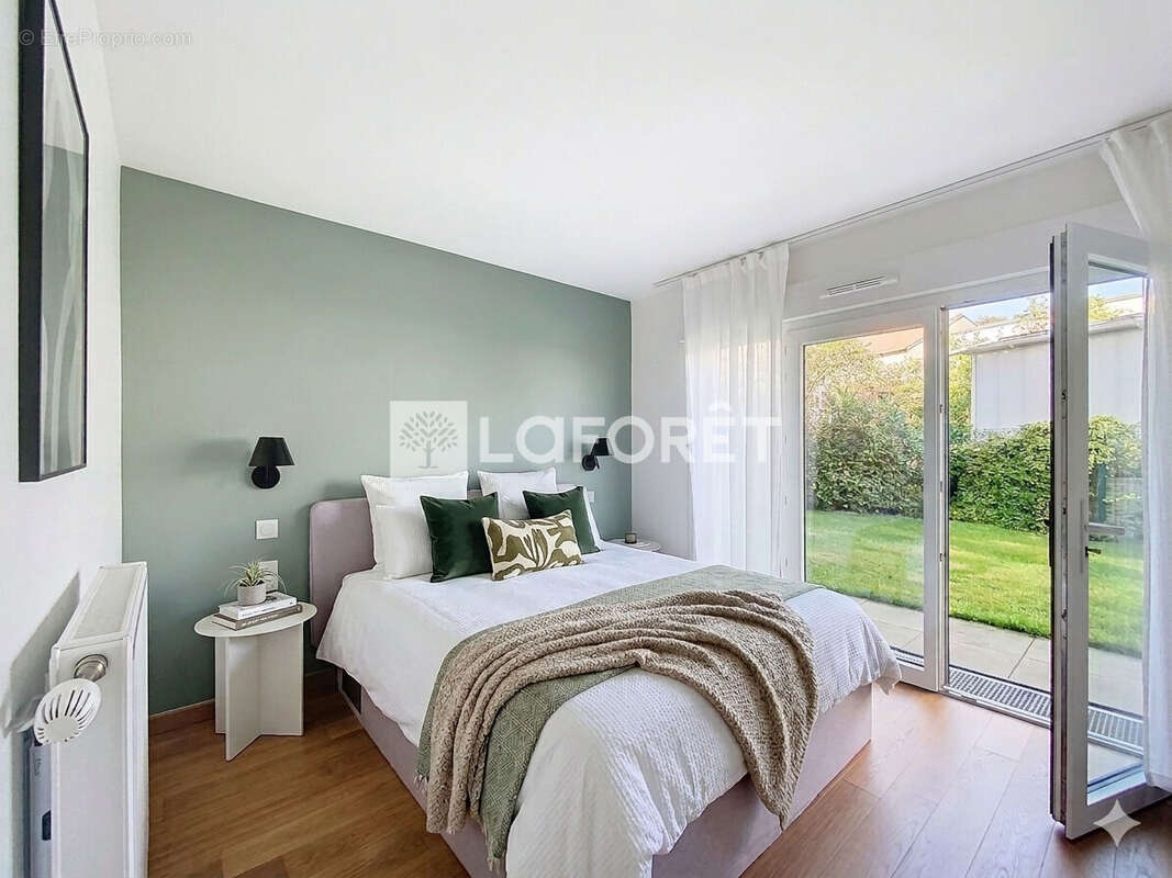 Appartement à SURESNES
