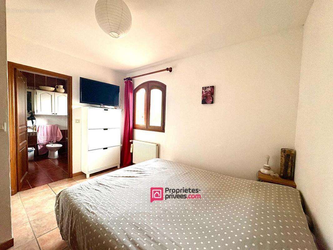 Maison à CHATEAU-ARNOUX-SAINT-AUBAN